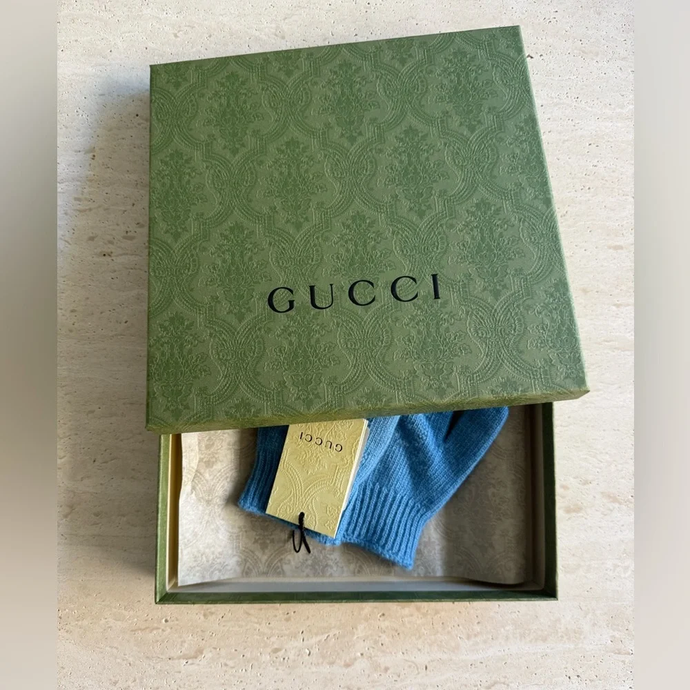 NWT GUCCI KIDS BLUE WOOL GG LOGO GLOVES 🧤💝